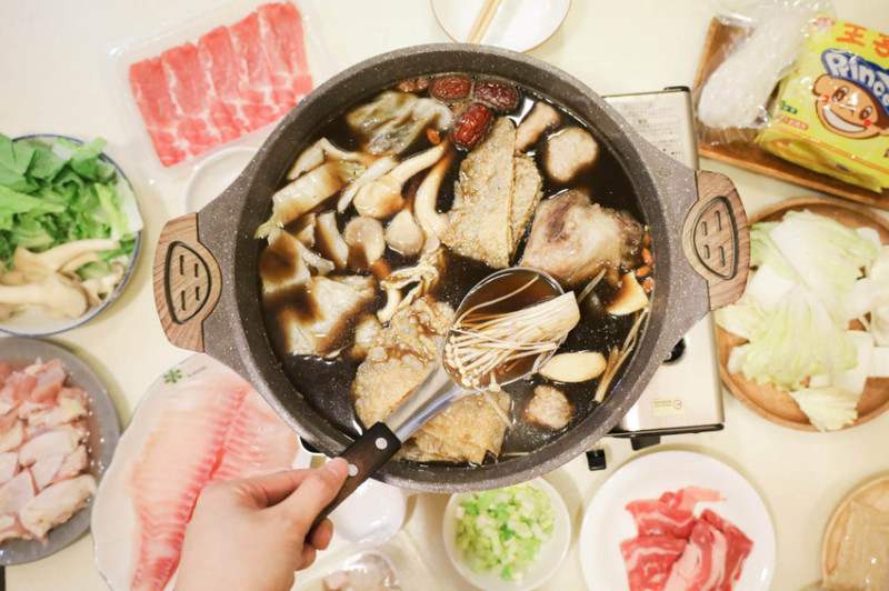 【防疫宅配推薦】安心吃鍋！岩漿火鍋海陸澎湃雙享餐，在家享美食