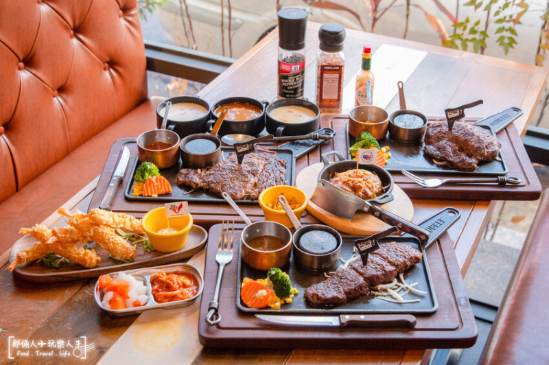 很牛炭燒牛排埔里店｜埔里高CP值牛排店，免費自助吧，湯品、小菜、飲品、冰淇淋吃到飽～