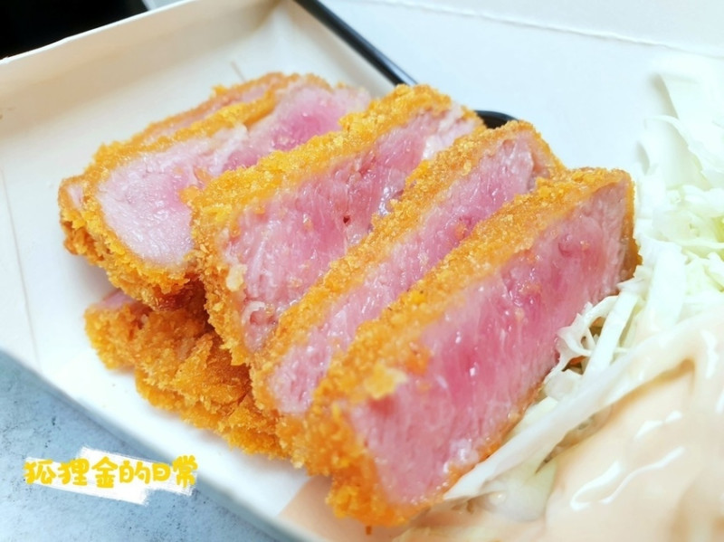 台中美食 │ 球客道精緻炸物一中店 整攤吃一輪不用四百元 酥炸低溫舒肥菲力牛排 平價享受高檔料理