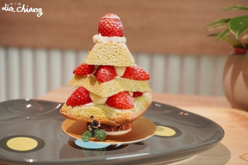 台中咖啡廳推薦_少女心噴發，咖波咖啡廳萌到我眼睛都冒愛心了！