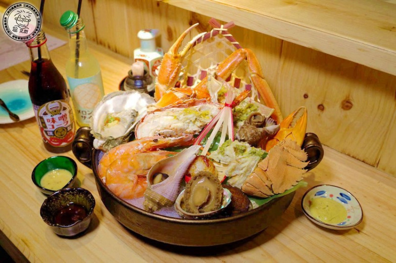 【 海鮮 】最「青」的高檔海鮮2000元就吃得到！海鮮控絕對不能錯過．安東建一水產