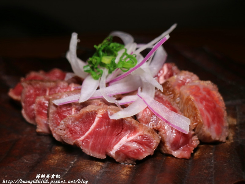 【台北大安區】東區居酒屋『炙酒食廚房』豪華刺身特盛/蛤蠣酒蒸魚師鍋/M9+板腱朴葉燒/包廂/體驗團/捷運國父紀念館