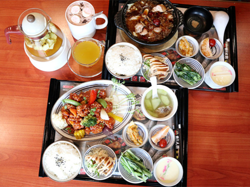 「南崁餐廳推薦/南崁美食餐廳」【餓人谷美食客棧(南崁店)】閉著眼睛吃都好吃！ #咖啡廳 #下午茶 #聚餐包場 #商業午餐 #無國界料理