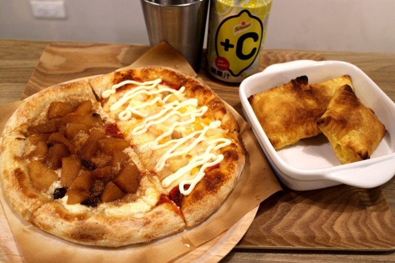 【淡水美食推薦】淡水披薩推薦/現烤料多實在手工披薩/淡水聚餐推薦-一個人的披薩one man pizza