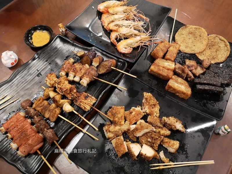 【台中 后里】下班聚餐的好地方，各種串燒、泰國蝦滿滿蝦膏、海鮮『犁阿卡燒烤-后里店』