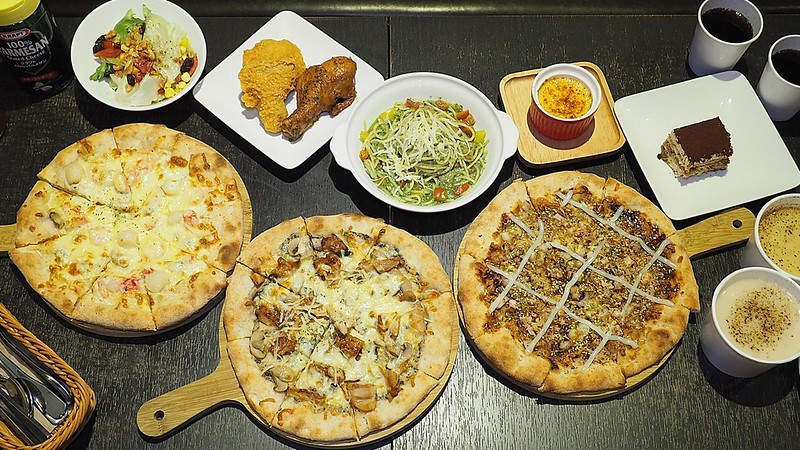 48小時低溫發酵、現點現做20款手工pizza吃到飽只要＄349！【高雄│左營】Pizza一番│專業咖啡店等級甜點推薦必吃！生日聚會、謝師宴、包場慶祝好選擇