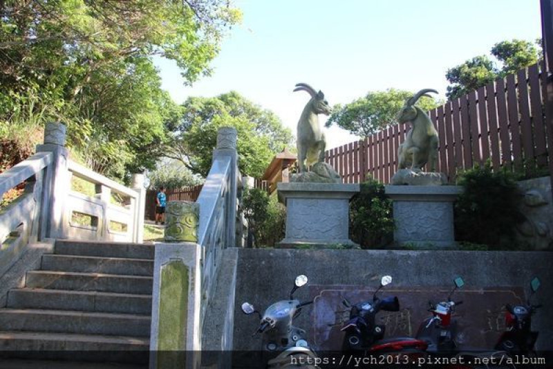 桃園蘆竹／羊稠步道輕鬆走，可以看到高鐵隧道與列車經過，還可遠眺海邊