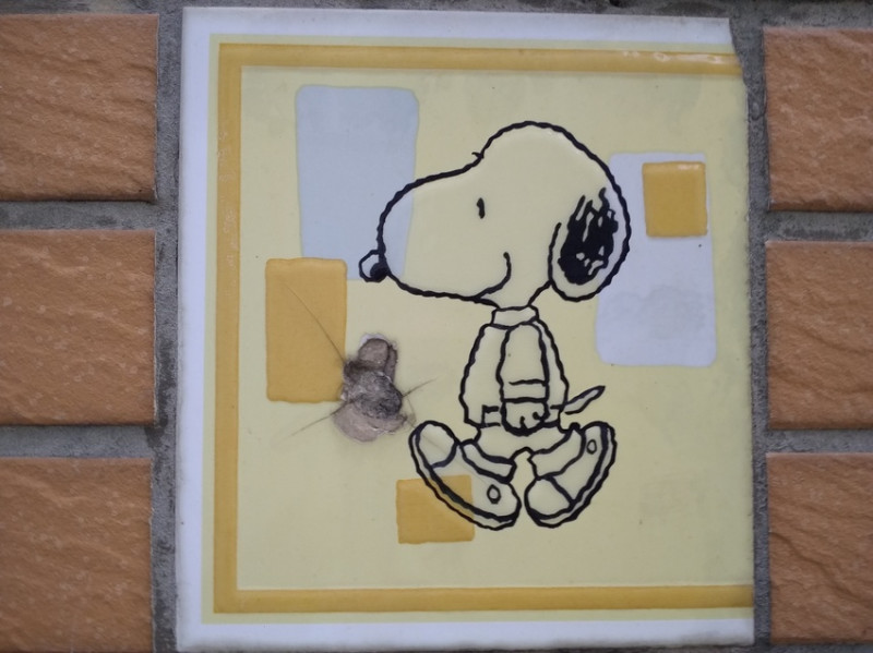 內壢[元生國小]圍牆上可愛俏皮的卡通磁磚貼