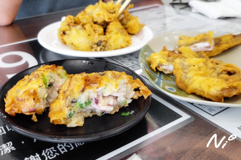 [台南將軍]青鯤鯓古早味蚵嗲。現做綜合嗲/炸比目魚/野生烏魚腱/中藥胡椒鳳螺 #​​​​​​​青山漁港