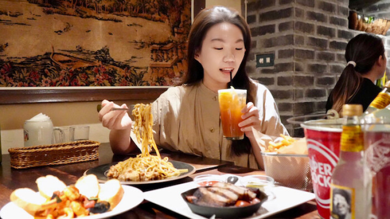 [台北] Plan B 歐陸街頭市集小酒館｜東區聚餐首選！充滿歐式風格的露天餐酒館