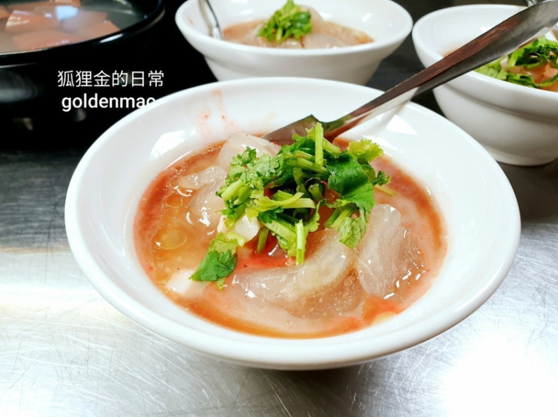 台中美食 │ 彰化蔡肉圓 原永安市場橋頭邊 老台中人記憶中的味道 依古法米漿製作而成Q彈有勁的肉圓皮必吃