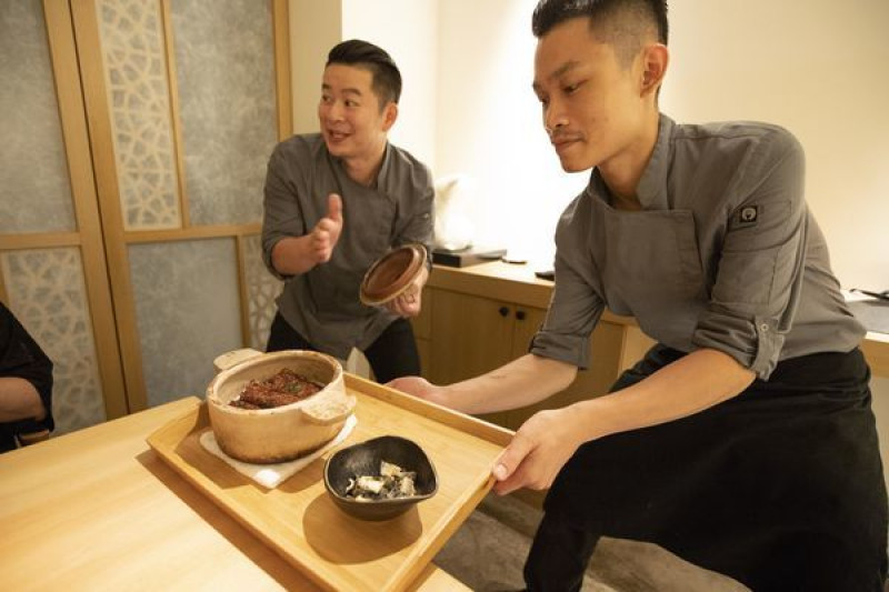彧割烹 - 讓人捧頰又蹲馬步的鰻魚釜飯