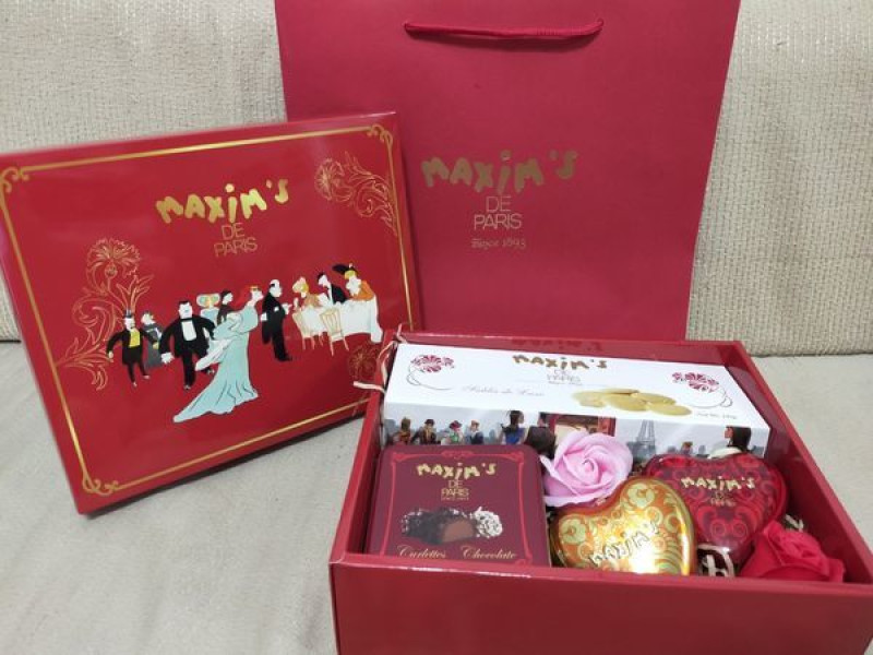 來自法國的巧克力-包裝經典一看就想好好收藏的"馬克西姆邱比特方形禮盒"