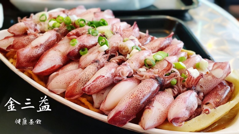 Food｜台南北區｜金三益健康茶飲－不只是茶飲店，超級豪邁的海鮮才是招牌啊！