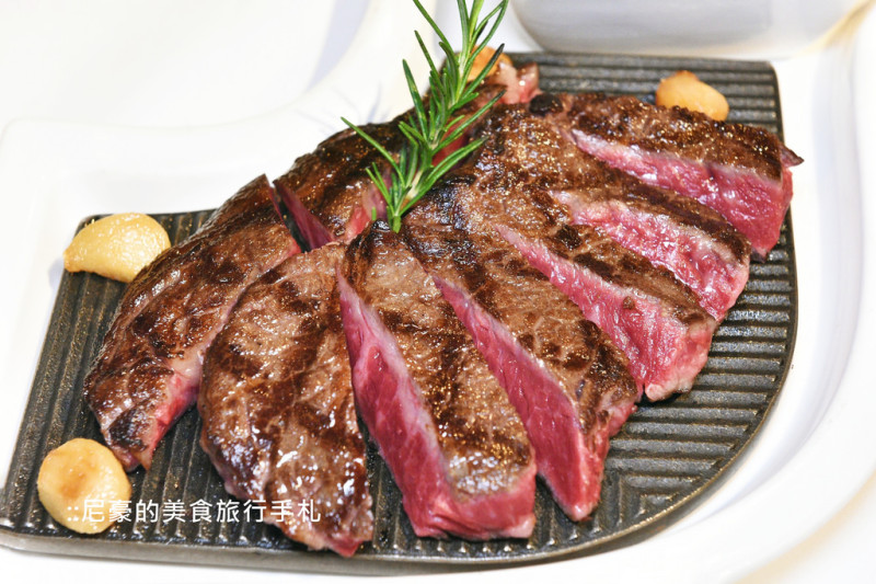 [台北中山] 歐華酒店地中海牛排館，極黑神戶肋眼牛排軟嫩無比香氣超迷人，前菜湯品甜點亮點無限！