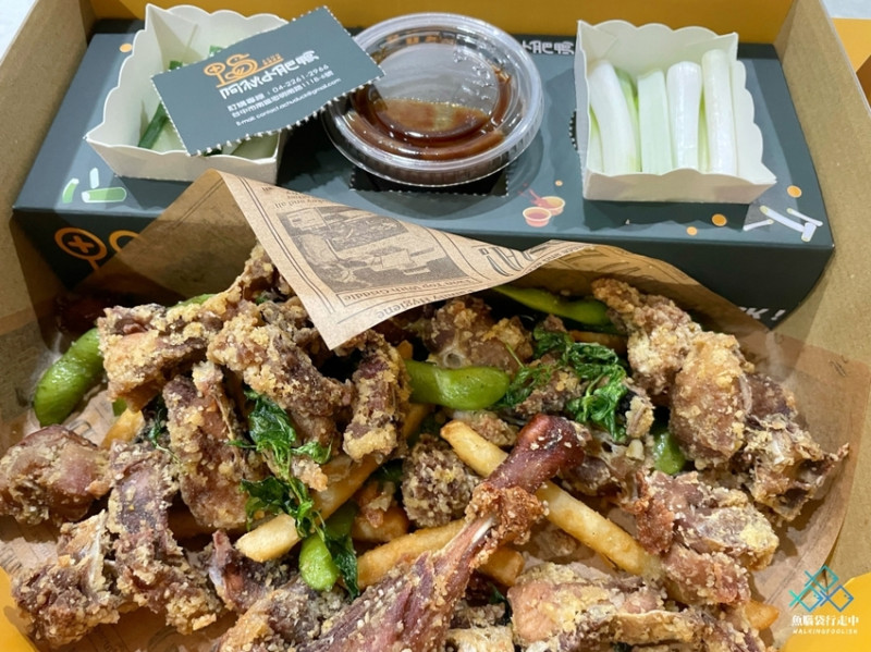 台中烤鴨餐廳│阿秋小肥鴨一鴨兩吃，片皮及鹽酥兩種吃法值得一吃再吃 - 魚腦袋行走中