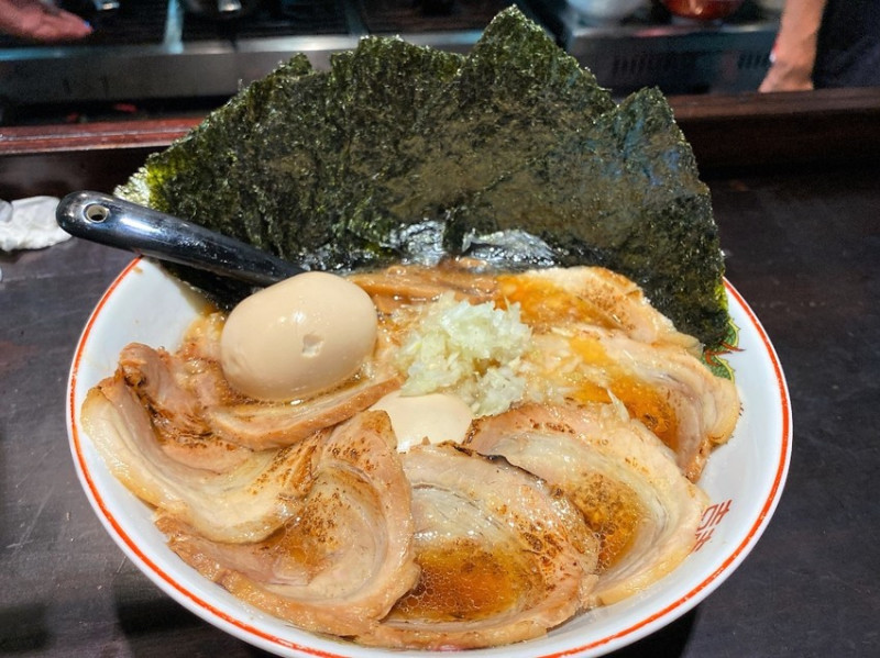 【新竹 拉麵】麵匠 川上 ，雞白湯搭配簌簌簌麵條，吃得清爽豪邁飽足滿滿