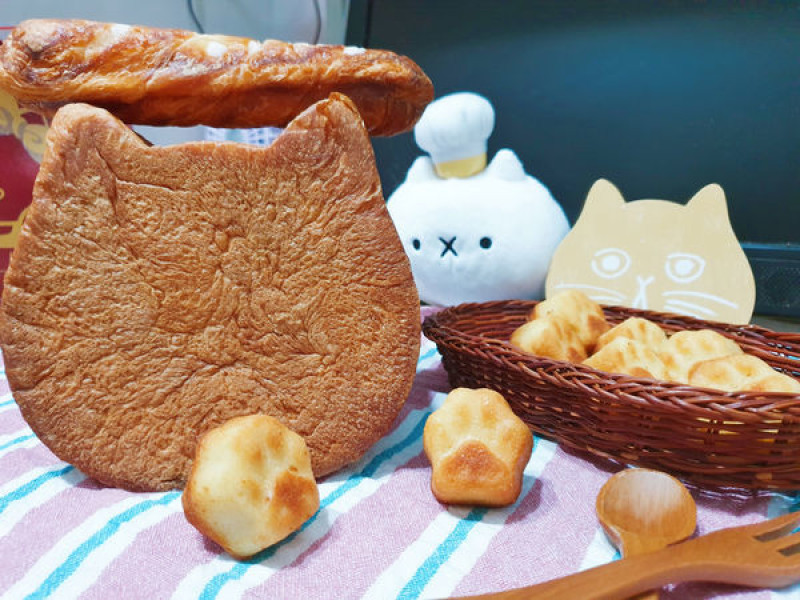 ♪市政府站。貓咪吐司♬ 北海道鮮奶吐司/貓爪瑪德蓮/貓咪尾巴丹麥