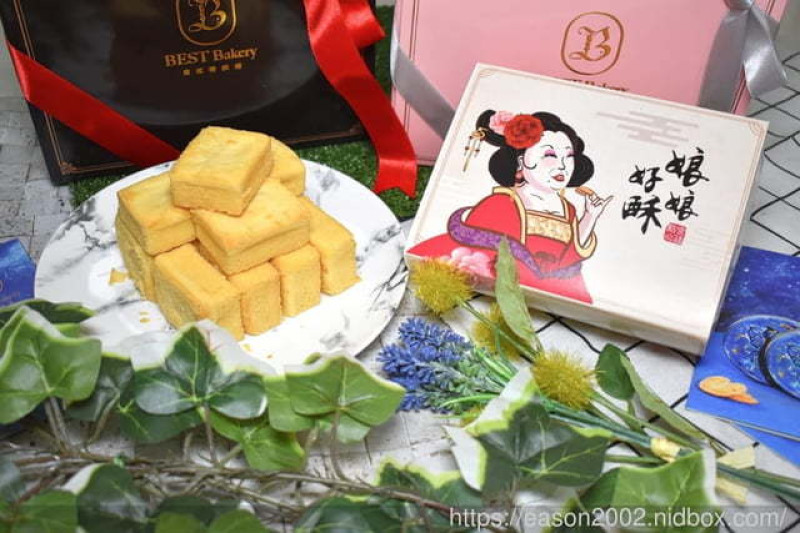 2020伴手禮/中秋禮盒推薦。#貝式特烘培坊。BEST Bakery。鳳皇酥/法式海鹽蝴蝶餅/小花曲奇/【費城凹乳酪蛋糕】鐵盒濃乳酪