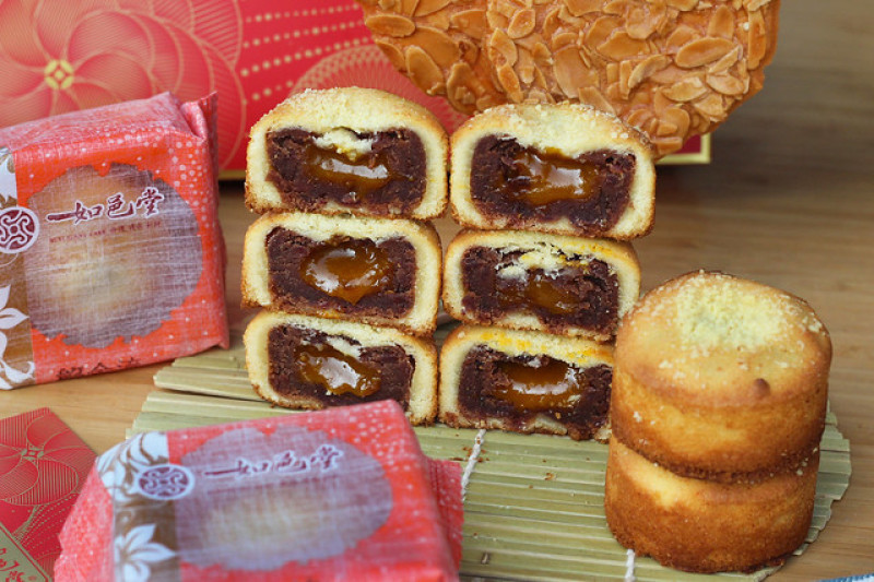 台中美食｜如邑堂餅家台中二店-主打全國冠軍太陽餅，全新推出餡金流蛋黃酥超吸睛