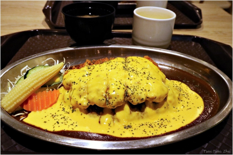 [新北三重]金澤NO.1咖哩(三重三民街上)|來自日本金澤KANAZAWA的黑咖哩!!!