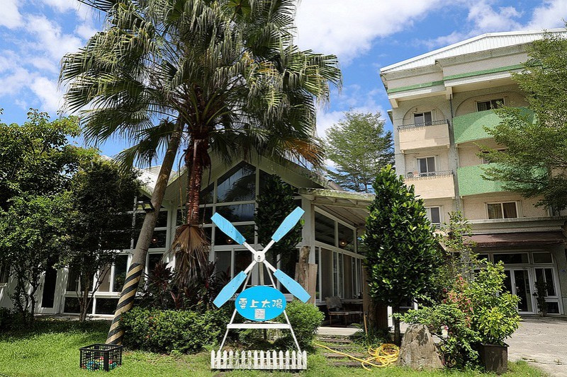 花蓮包棟民宿｜親子、8BQ烤肉、卡拉OK、風味餐、露營一應俱全。高CP值庭院民宿｜雲上太陽民宿