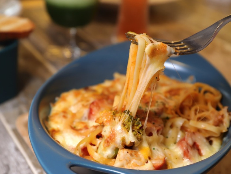 YO義思：台南好市多附近新開幕義大利麵餐廳/開幕85折優惠.打卡就送氣泡飲｜台南聚餐餐廳推薦 - 進食的巨鼠