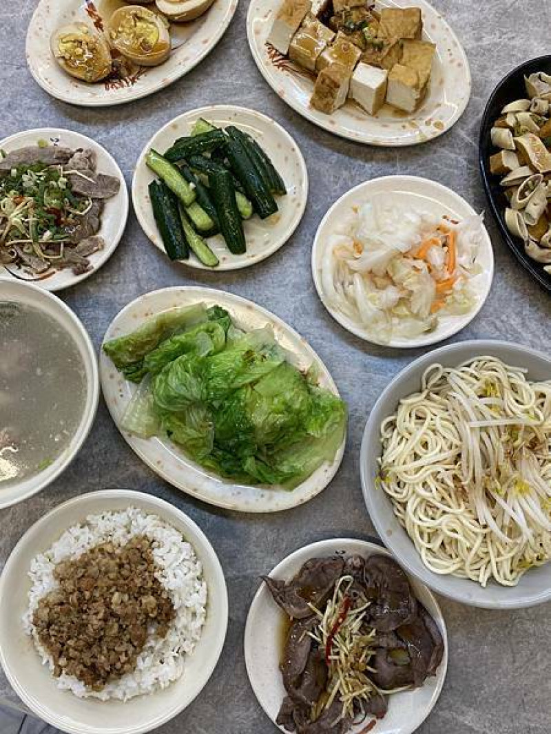 一品烏醋乾麵🌟新北美食-新埔站🌟捷運站美食🌟food panda的外送推薦的銅板美食