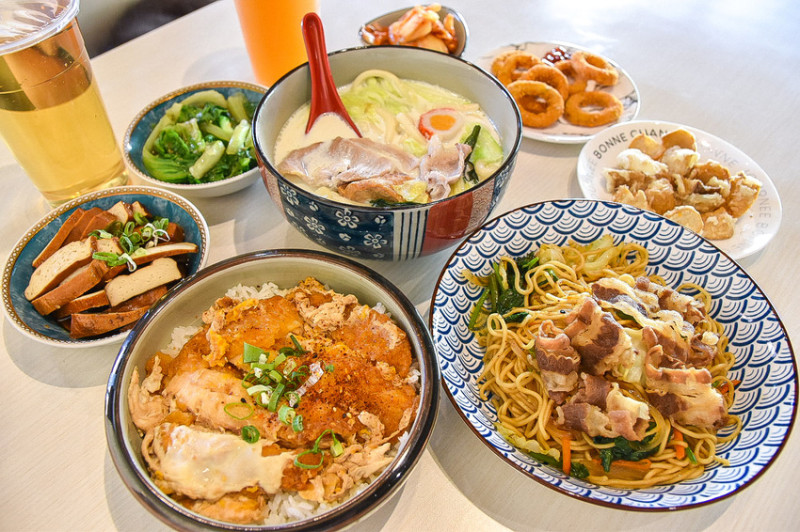 【台中東海商圈平價小吃推薦-微笑茶米日式丼飯東海小吃】平價美味料理，CP值超高！