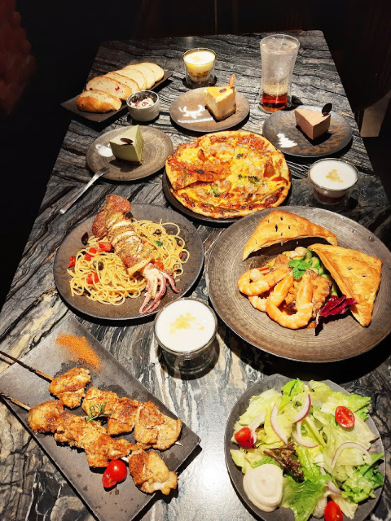 鶯歌老街美食─燧人炊事Catching Fire餐廳。義式料理。手沖咖啡。手工披薩。 手作麵包