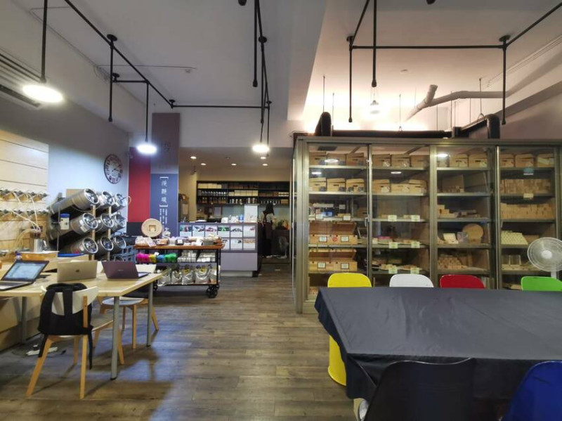 迪化老街文青之旅Uni Jun俊手工皂坊 清心自然作皂手作體驗課 天然的素材 趣味的課程 幫自己或家人製作專屬配方的皂吧!