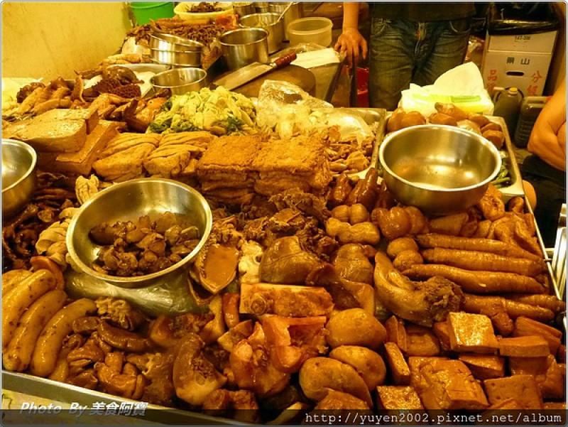 【台北市】晴光市場排隊名店擄獲人心滷味「張家一品香滷味」