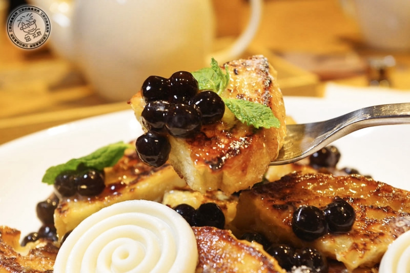 【慢閃店． 法式吐司 】超人氣法式吐司Ivorish與日本料理和台灣茶雙聯名料理？！半生熟烏龍珍珠奶茶法式吐司滋味特別．Ivorish台北慢閃店