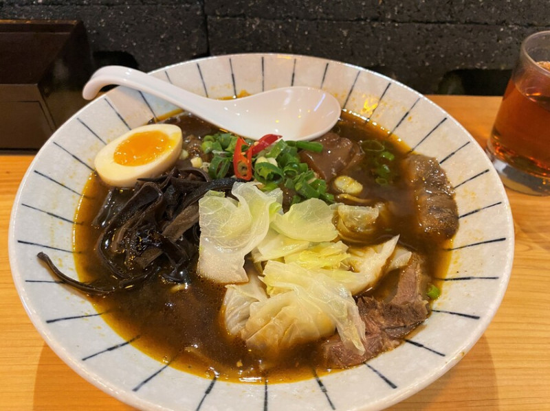 【台中 牛肉麵】新撰組中科所牛肉拉麵，用拉麵精神作的花樣牛肉麵