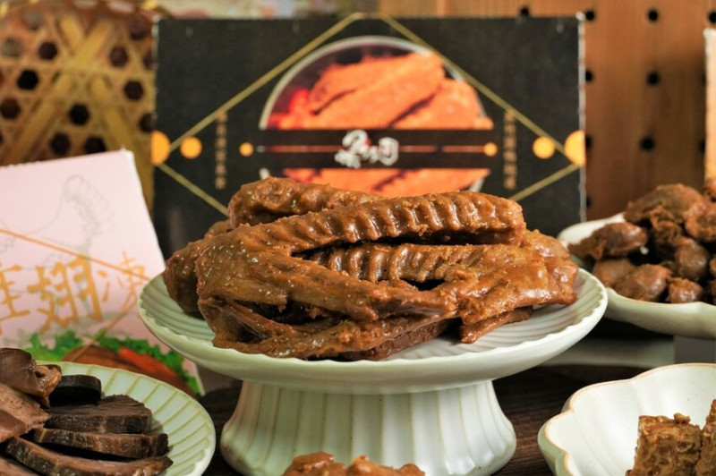 台中美食 │ 黑竹園 半世紀的滷味名店 露營、野餐、下酒、拜拜、伴手禮推薦 沒吃過太對不起自己的胃