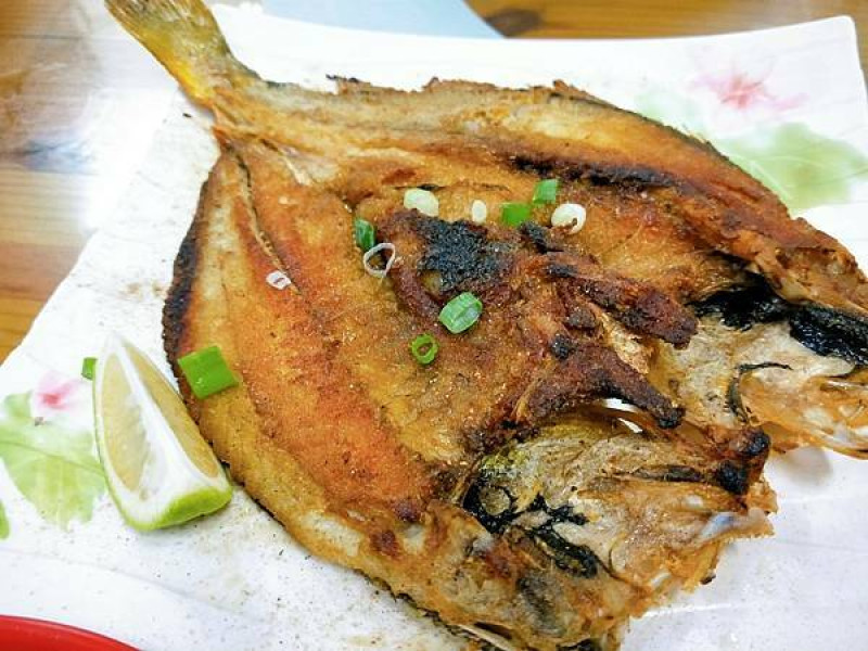 美食【馬祖。津沙小館】老酒麵線、一夜干必點｜南竿津沙聚落｜內含完整菜單