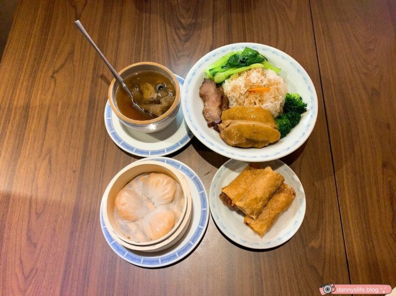 紅盤子 港式茶餐廳│台北大安區美食•品嚐道地港式料理 - 丹尼的吃喝玩樂