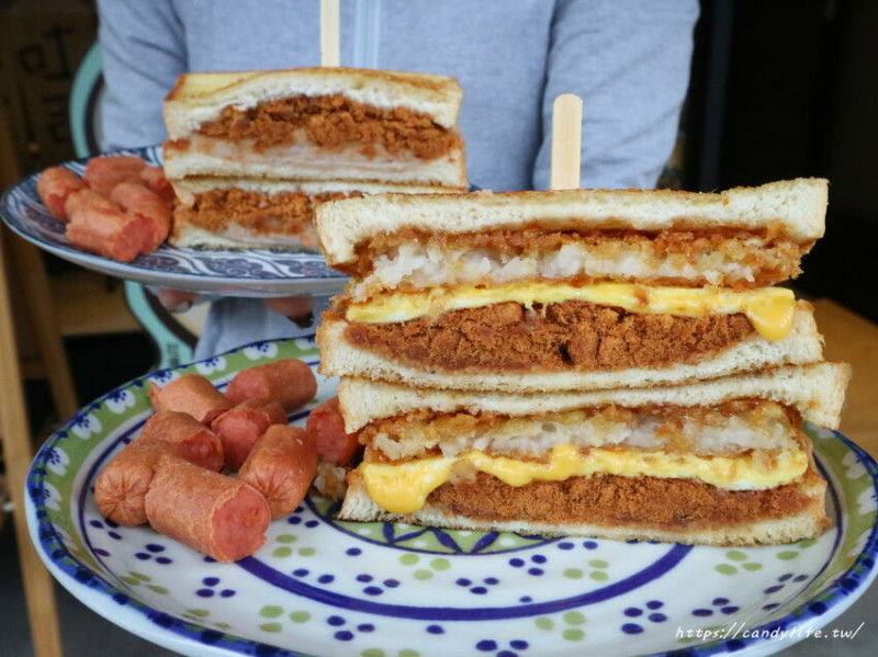 恰吉吐蛋｜台中三明治專賣，爆漿芋泥三明治在這裡，搭配鹹香肉鬆或起司讓你欲罷不能，芋頭控必吃！