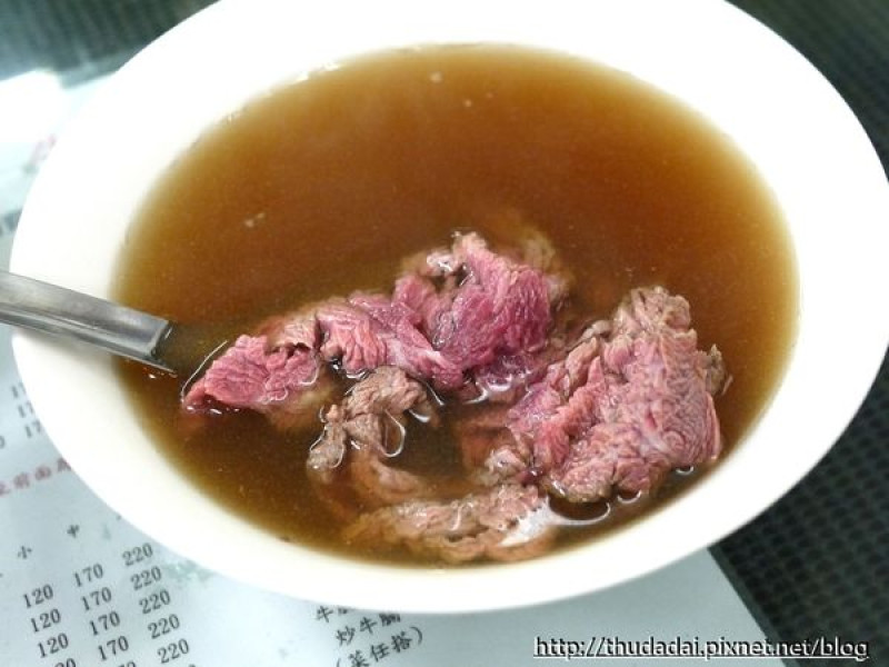 [24hrs食記] 台南－阿安牛肉湯~宵夜場人滿滿