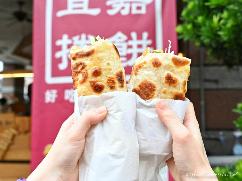 宜嘉捲餅│手工現點現擀酥皮捲餅，餡料滿滿，還有讓你意想不到的獨特口味～ 2021.07.02 台中美食 台中小吃