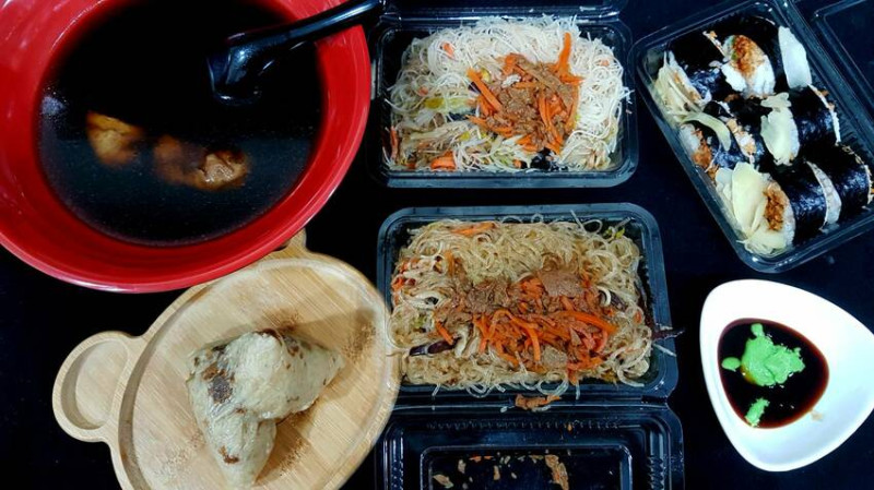 香氣夠湯頭濃郁的當歸湯-嘉義一二三素食