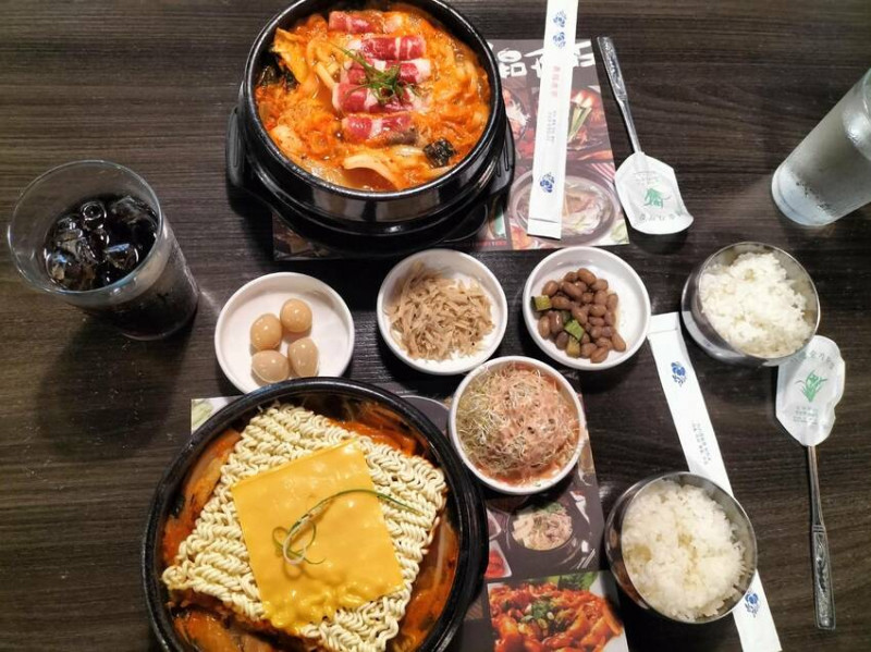 料多味美韓式部隊鍋&豆腐鍋-嘉義也明洞民權店