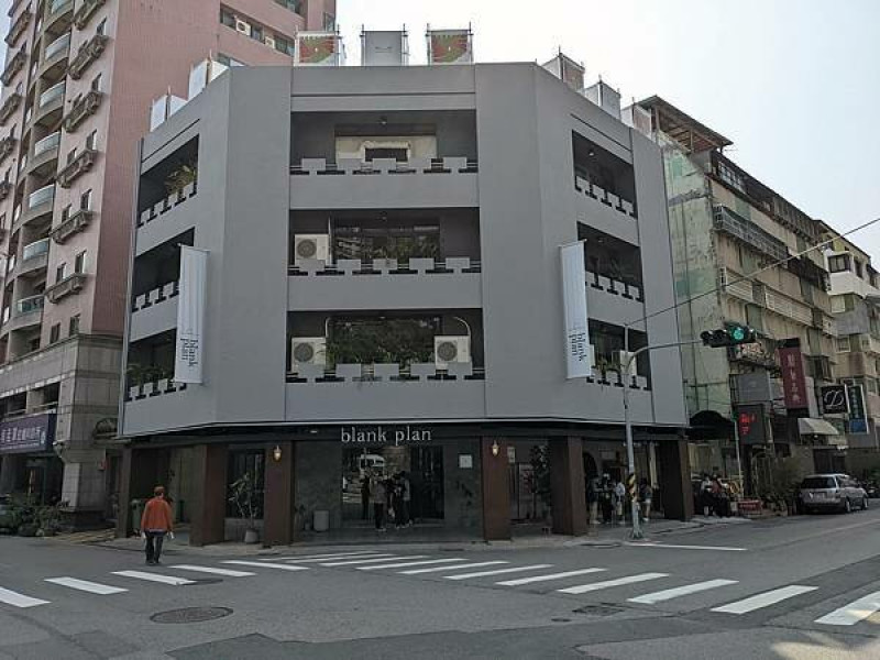 留白計畫blank plan -結合品茶、咖啡、選物及展覽的複合式空間