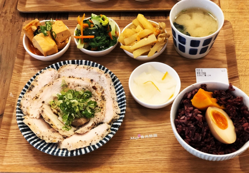 【台北-中正區】北棲邸家North House 低油少鹽的創意美味台式定食料理 捷運站善導寺 忠孝新生站美食推薦 寵物友善餐廳