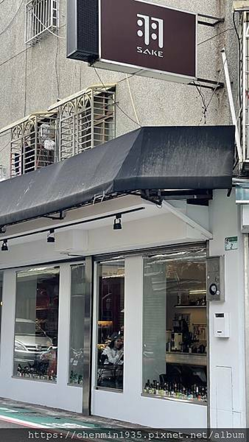 台北市中山區-露徑 On the road