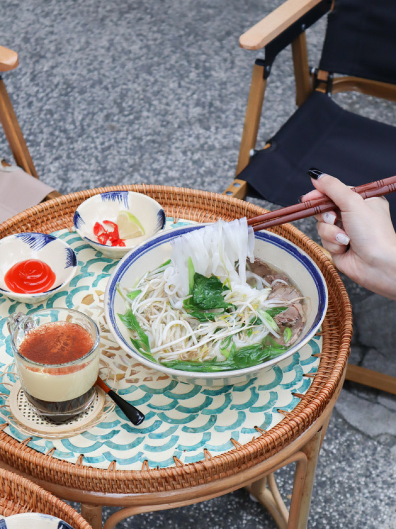 永春新開幕街邊越式料理 好吃的牛肉河粉、涼拌春捲
