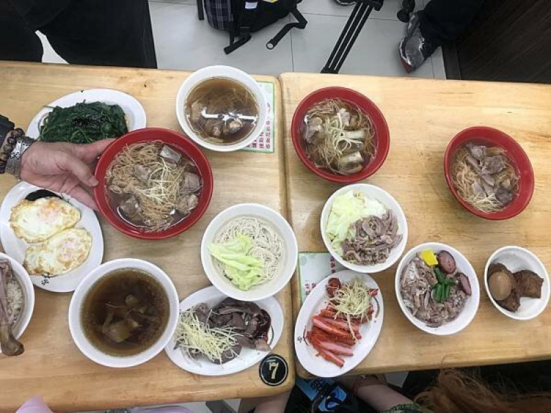 【食記】【永和美食】新北市永和區最大推的銅板價美食-【鐘點棧 當歸鴨 鴨肉飯 專賣店】【巷弄美食】