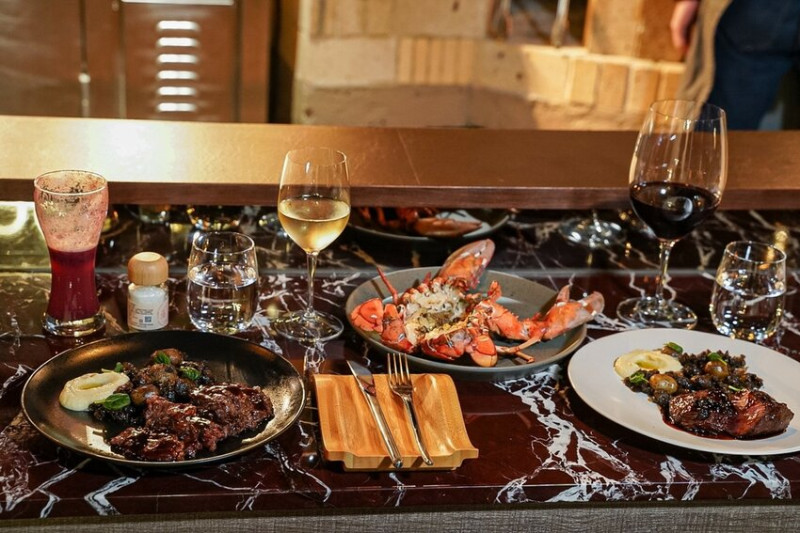 高雄美食｜文山特區新開幕直火料理質感爆棚/採預約制 APIS Grill 全直火柴燒料理