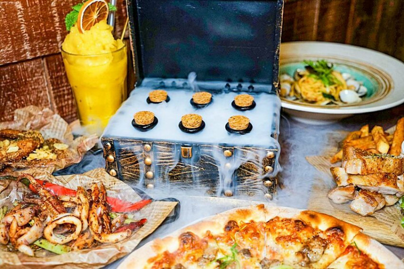 台中少見美式鄉村風餐廳，珠寶盒夢幻飲品加複合式餐飲，小酌、聚餐就選這啦！(寵物友善餐廳)