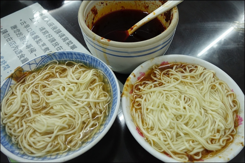 《宜蘭排隊美食/深夜食堂》大麵章~傳說中的宵夜場賭博麵！